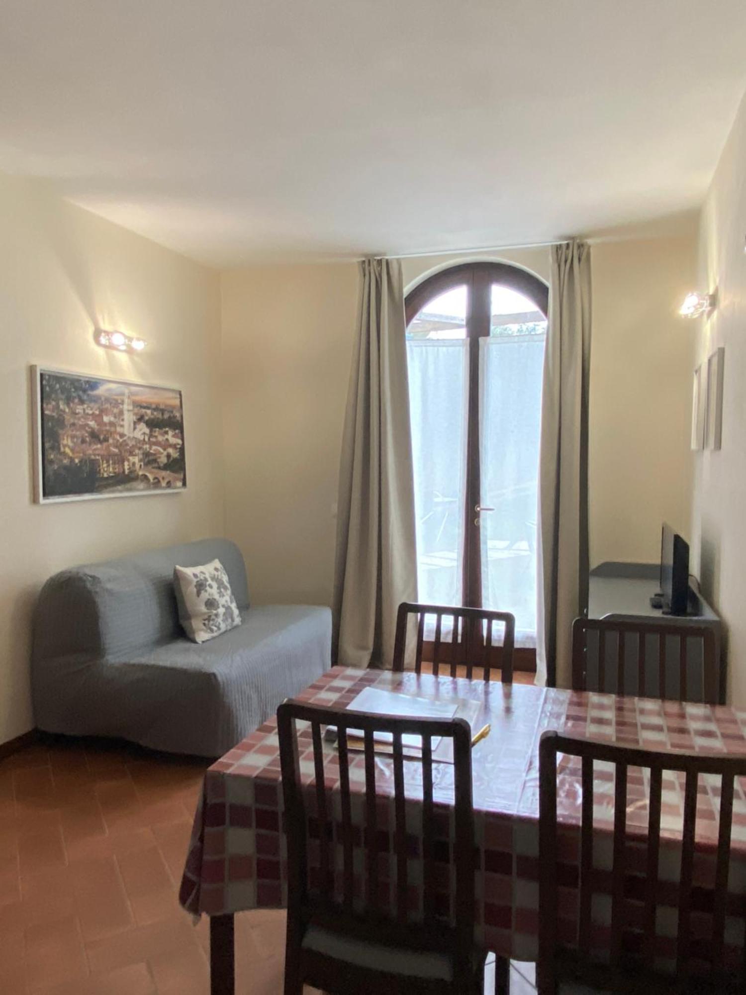 Residenza Cipressi E Olivi Apartment Верона Екстериор снимка