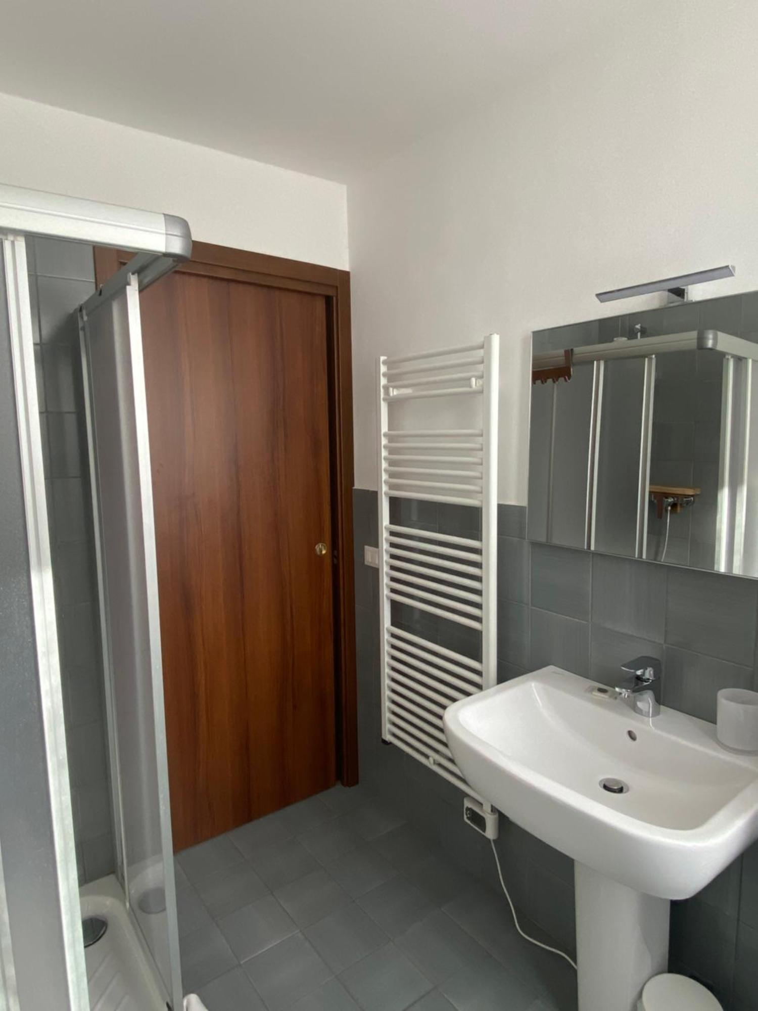 Residenza Cipressi E Olivi Apartment Верона Екстериор снимка
